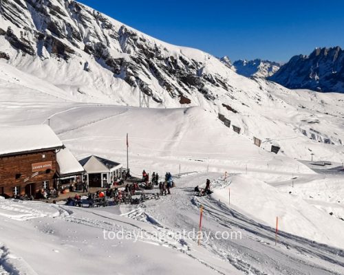 Winter activities in Grindelwald, First mountain hut