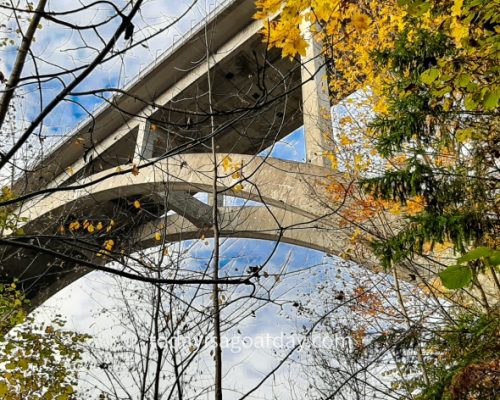 Hiking in St. Gallen, vie of a modern bridge