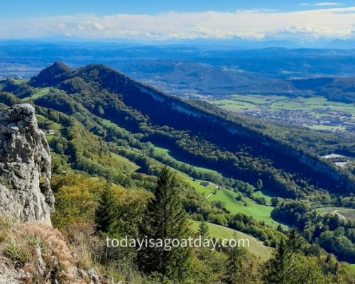 Hike in Olten, views of the valley and Jura mountains